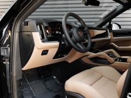 Porsche Cayenne Base Coupe AWD 2026