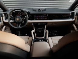 Porsche Cayenne Base Coupe AWD 2026