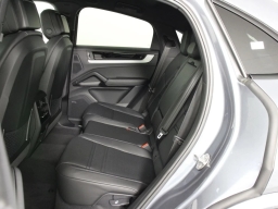 Porsche Cayenne Base Coupe AWD 2026