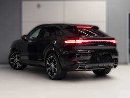 Porsche Cayenne Base Coupe AWD 2026