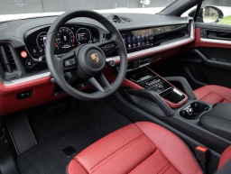 Porsche Cayenne Base Coupe AWD 2026