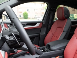 Porsche Cayenne Base Coupe AWD 2026