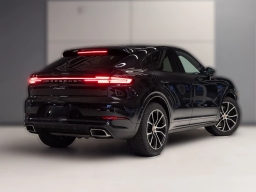 Porsche Cayenne Base Coupe AWD 2026