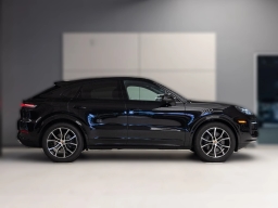 Porsche Cayenne Base Coupe AWD 2026