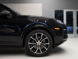 Porsche Cayenne Base Coupe AWD 2026