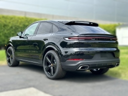 Porsche Cayenne Base Coupe AWD 2026