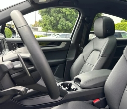 Porsche Cayenne Base Coupe AWD 2026