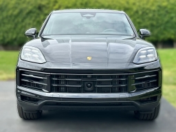 Porsche Cayenne Base Coupe AWD 2026