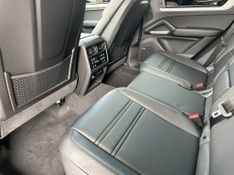 Porsche Cayenne Base Coupe AWD 2026