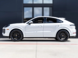 Porsche Cayenne Base Coupe AWD 2026