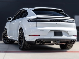 Porsche Cayenne Base Coupe AWD 2026