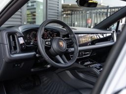 Porsche Cayenne Base Coupe AWD 2026