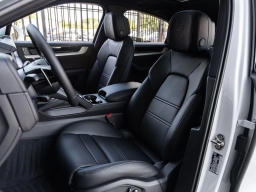 Porsche Cayenne Base Coupe AWD 2026