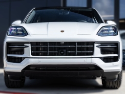 Porsche Cayenne Base Coupe AWD 2026