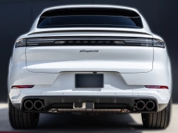 Porsche Cayenne Base Coupe AWD 2026