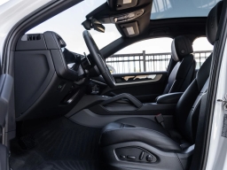 Porsche Cayenne Base Coupe AWD 2026