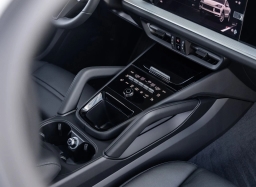 Porsche Cayenne Base Coupe AWD 2026