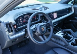 Porsche Cayenne Base Coupe AWD 2026
