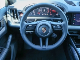 Porsche Cayenne Base Coupe AWD 2026