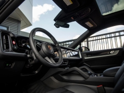 Porsche Cayenne Base Coupe AWD 2026
