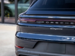 Porsche Cayenne Base Coupe AWD 2026