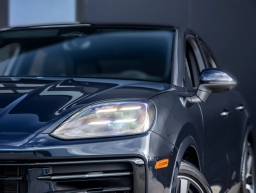 Porsche Cayenne Base Coupe AWD 2026