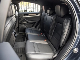 Porsche Cayenne Base Coupe AWD 2026
