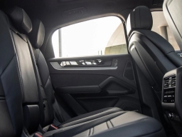 Porsche Cayenne Base Coupe AWD 2026