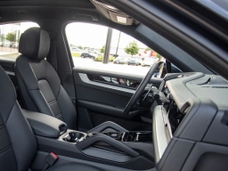 Porsche Cayenne Base Coupe AWD 2026