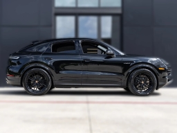 Porsche Cayenne E-Hybrid Coupe AWD 2026