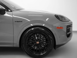 Porsche Cayenne E-Hybrid Coupe AWD 2026
