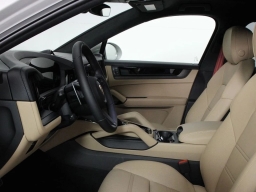 Porsche Cayenne GTS Coupe AWD 2026