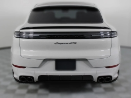 Porsche Cayenne GTS Coupe AWD 2026
