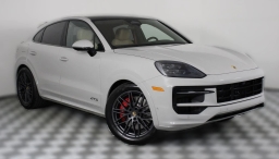 Porsche Cayenne GTS Coupe AWD 2026