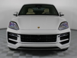 Porsche Cayenne GTS Coupe AWD 2026
