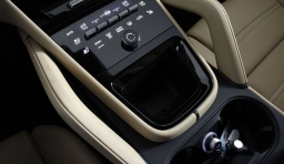 Porsche Cayenne GTS Coupe AWD 2026