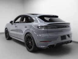 Porsche Cayenne GTS Coupe AWD 2026
