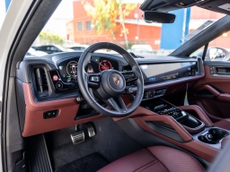 Porsche Cayenne GTS Coupe AWD 2026