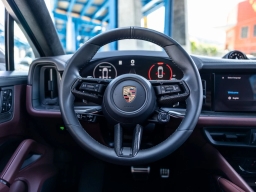 Porsche Cayenne GTS Coupe AWD 2026