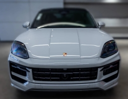 Porsche Cayenne GTS Coupe AWD 2026