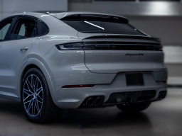 Porsche Cayenne GTS Coupe AWD 2026