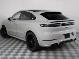 Porsche Cayenne GTS Coupe AWD 2026