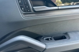 Porsche Cayenne GTS Coupe AWD 2026