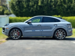 Porsche Cayenne GTS Coupe AWD 2026