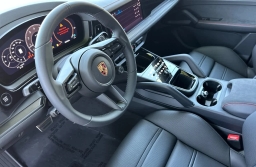 Porsche Cayenne GTS Coupe AWD 2026