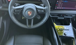 Porsche Cayenne GTS Coupe AWD 2026