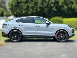 Porsche Cayenne S Coupe AWD 2026