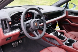 Porsche Cayenne S Coupe AWD 2026