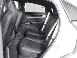 Porsche Cayenne S Coupe AWD 2026
