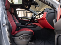 Porsche Cayenne S Coupe AWD 2026